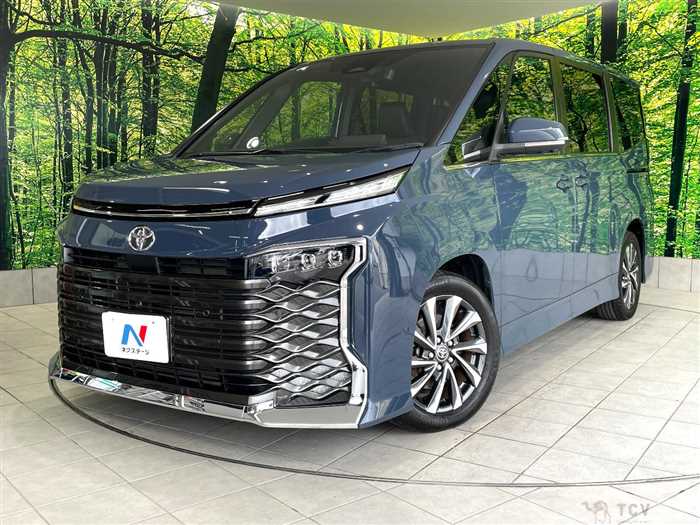 2022 Toyota Voxy