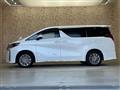 2022 Toyota Alphard Hybrid