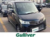 2010 Nissan ROOX