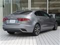 2019 Jaguar XE