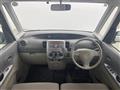 2011 Daihatsu Tanto