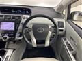 2012 Toyota PRIUS α