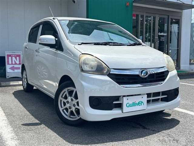 2013 Daihatsu Mira Es