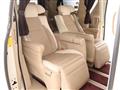 2013 Toyota Alphard Hybrid