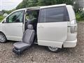 2005 Toyota Voxy