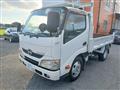 2012 Hino Dutro