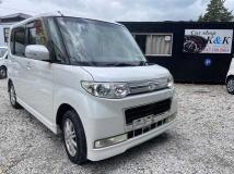 2010 Daihatsu Tanto