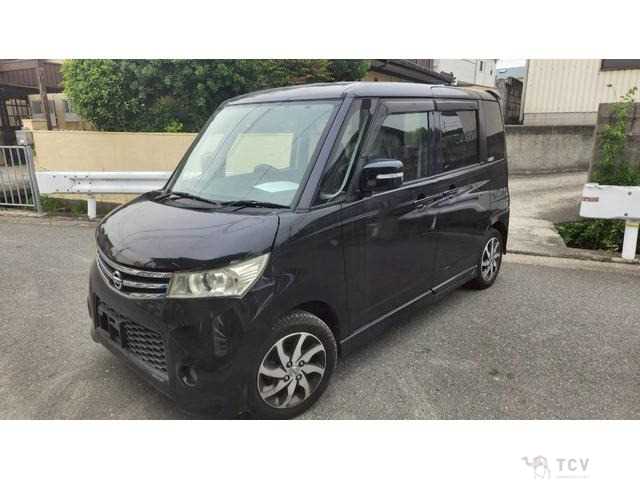 2011 Nissan ROOX