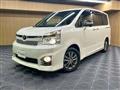 2013 Toyota Voxy