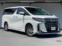 2022 Toyota Alphard Hybrid