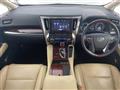 2016 Toyota Alphard Hybrid