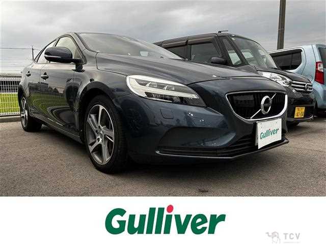 2017 Volvo V40