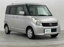 2011 Nissan ROOX