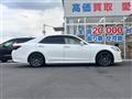 2015 Toyota Crown Hybrid
