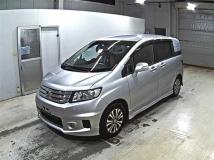 2013 Honda Freed Spike