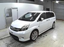 2014 Toyota Isis
