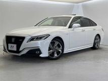 2018 Toyota Crown Hybrid