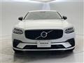 2022 Volvo S90