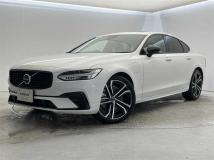 2022 Volvo S90
