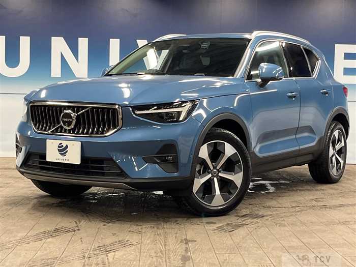 2023 Volvo XC40