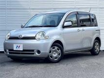 2005 Toyota Sienta