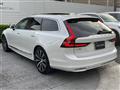 2022 Volvo V90