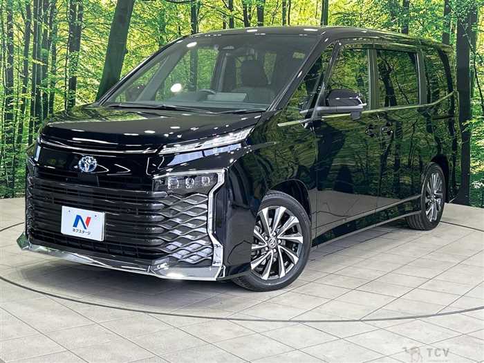 2022 Toyota Voxy