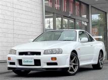 2000 Nissan Skyline