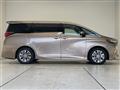 2026 Toyota Alphard Hybrid