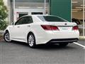 2013 Toyota Crown Hybrid