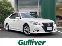 2013 Toyota Crown Hybrid