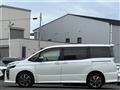 2019 Toyota Voxy