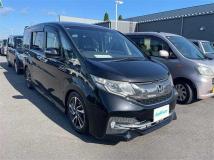 2015 Honda Step WGN