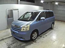 2010 Toyota Noah