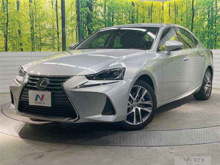 2017 Lexus IS
