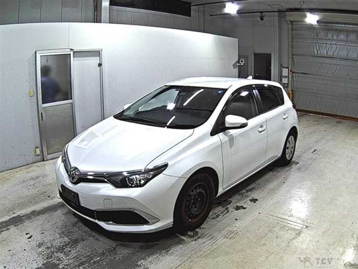 2016 Toyota Auris