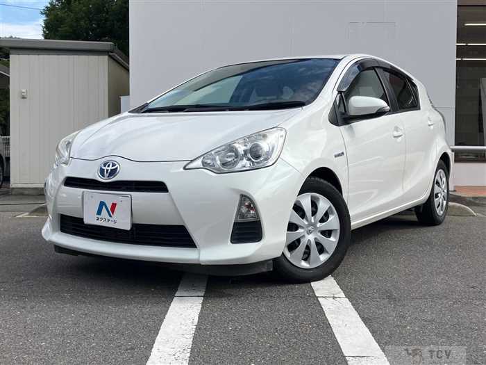 2012 Toyota AQUA