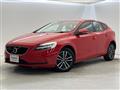 2017 Volvo V40