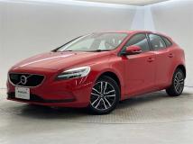 2017 Volvo V40
