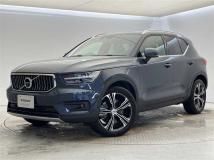 2022 Volvo XC40
