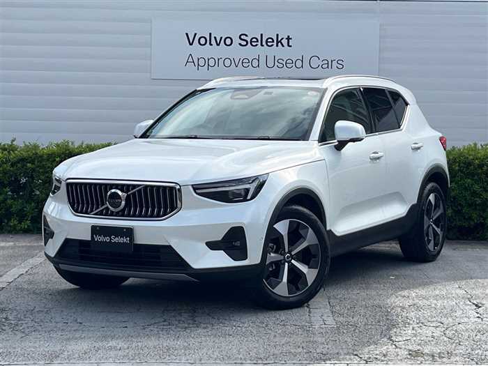2023 Volvo XC40