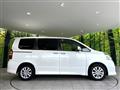 2011 Toyota Noah