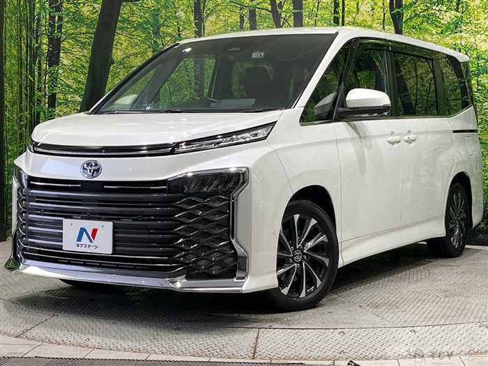 2022 Toyota Voxy