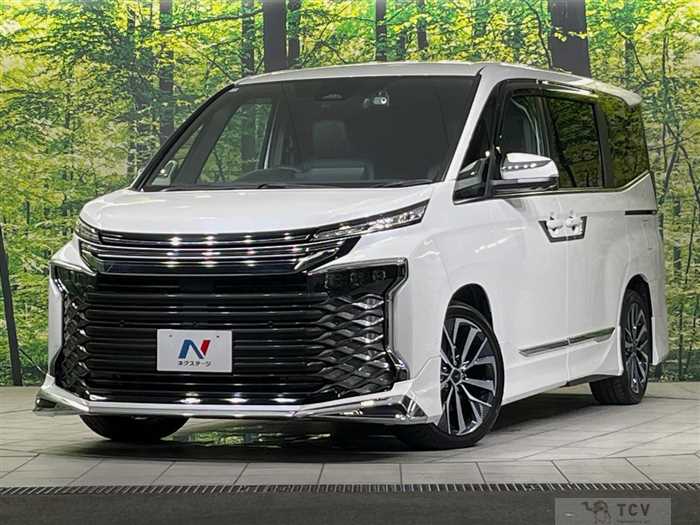2023 Toyota Voxy