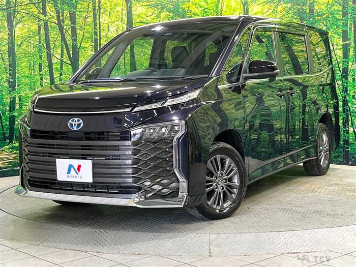 2022 Toyota Voxy