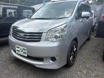2013 Toyota Noah
