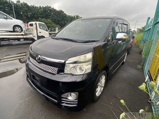 2013 Toyota Voxy