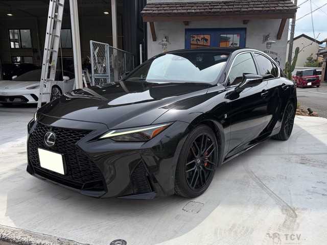 2021 Lexus IS