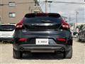 2017 Volvo V40