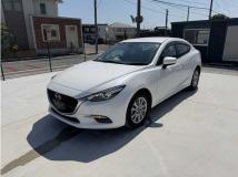 2017 Mazda Axela